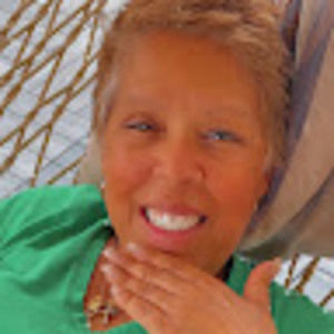 Meet your Posher, Miriam